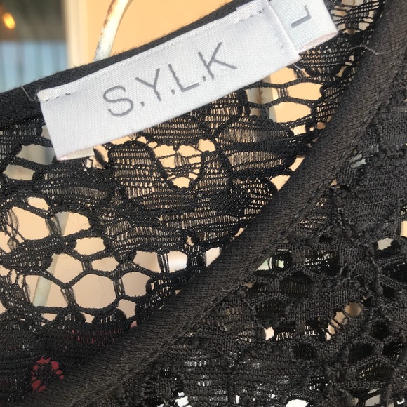 Peplum Dress - Picture 3 of 3